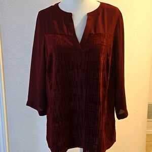 Burgundy top size PS